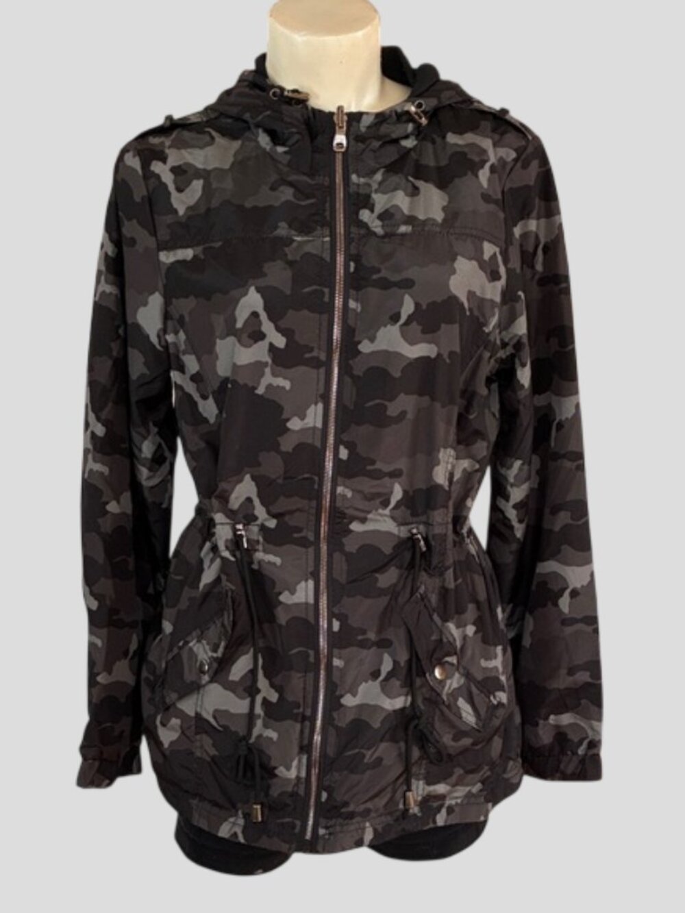 Snobbish Reversible Camouflage Utility Windbreaker Hooded Jacket